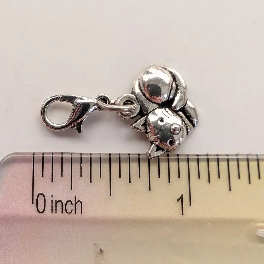 Vintage Silver Tone Collectible Cute Cat Kitty Mini Pendant Bracelet Charm - Picture 3 of 4